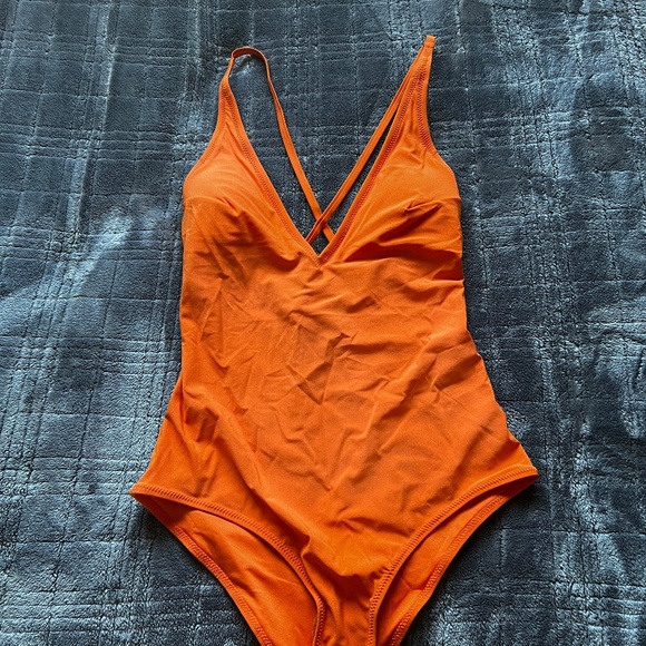 Swimsuit - Picture 3 of 3
